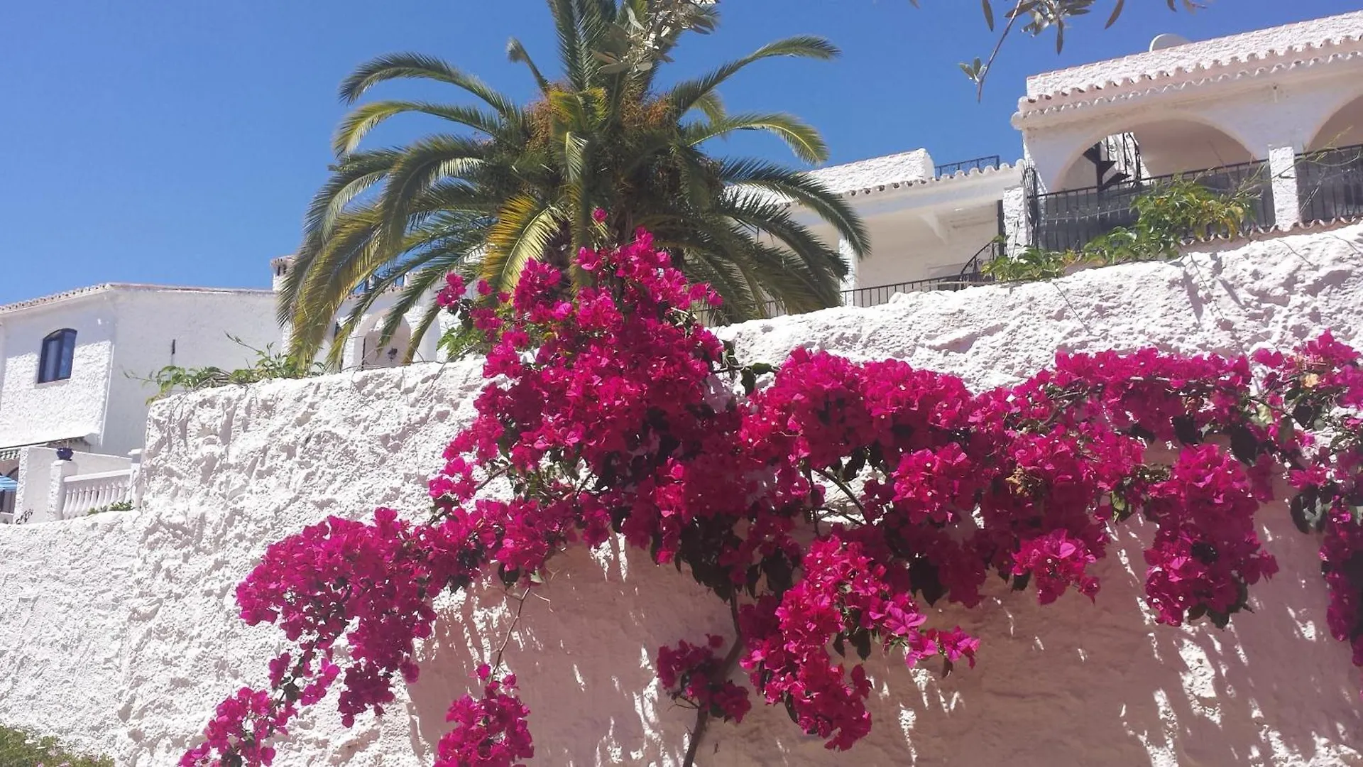 Villa Crisantemos Nerja Spanyolország